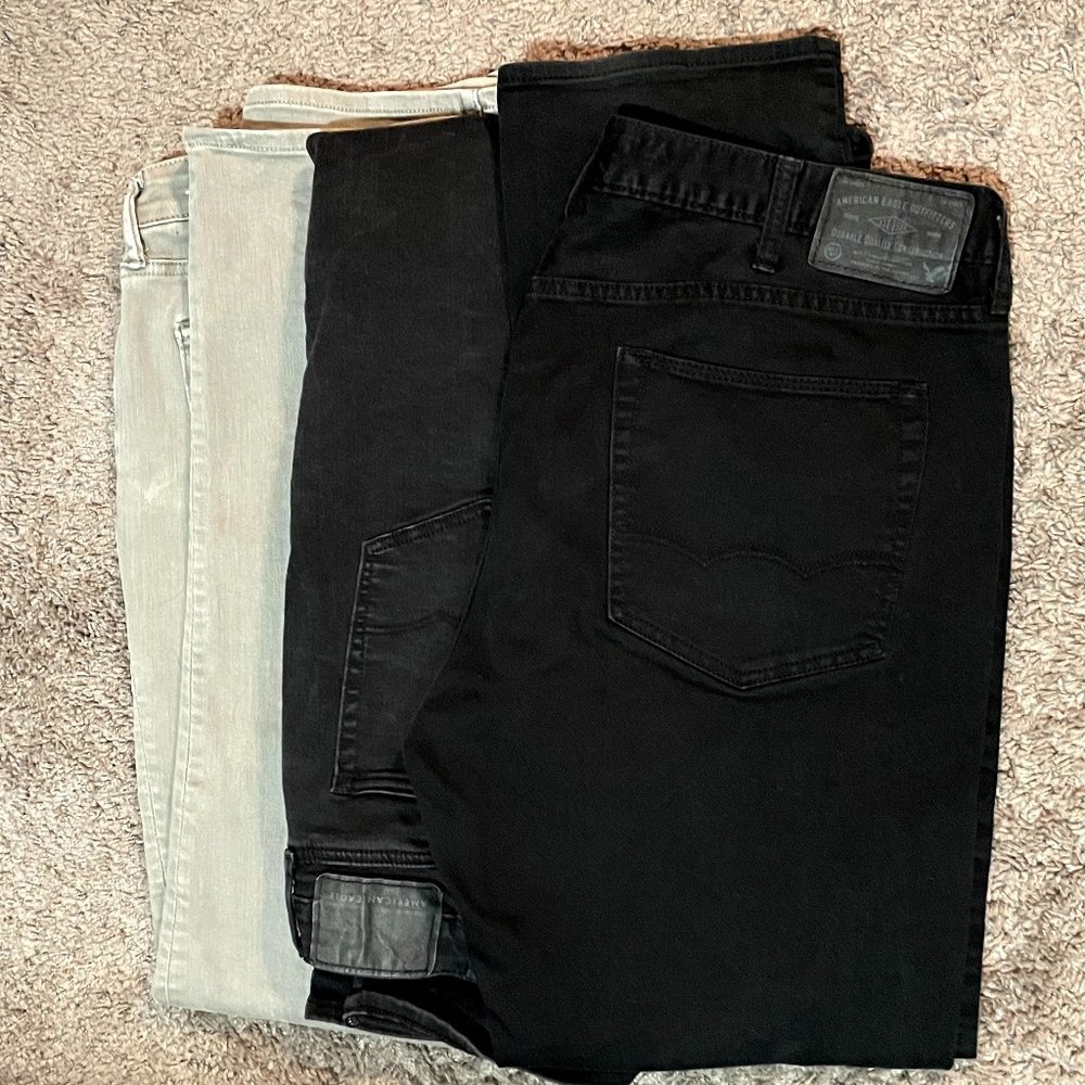 Washed Black AE Slim Straight Jeans